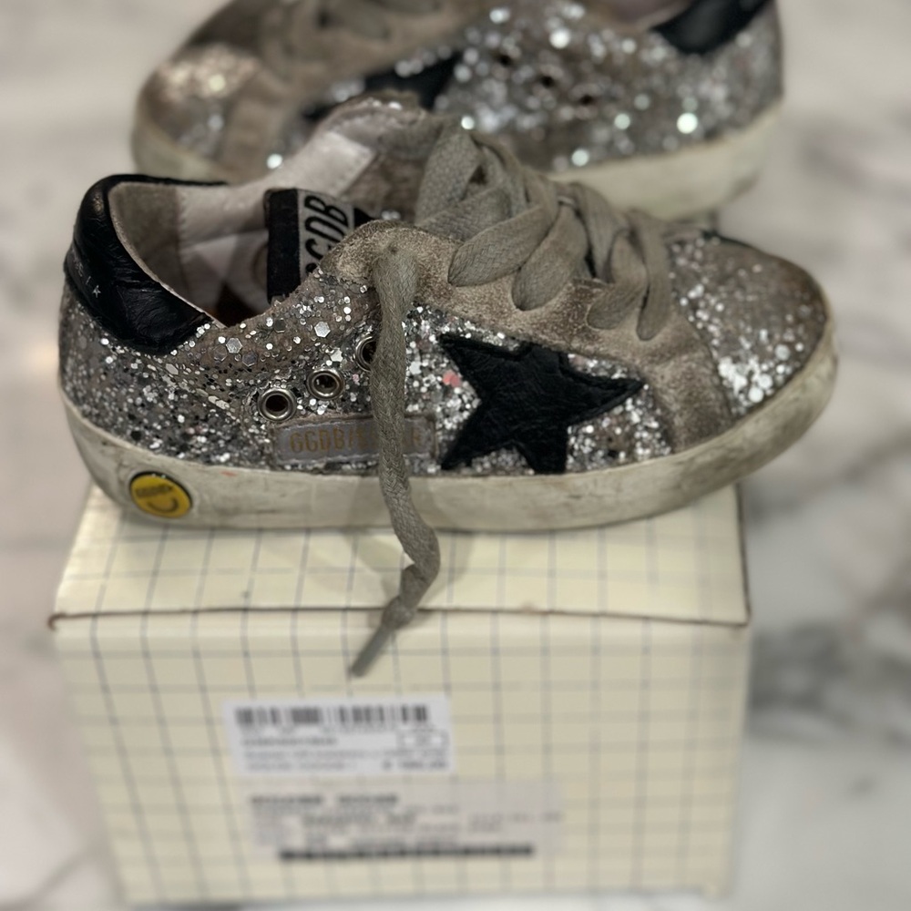 Kids unisex golden goose superstar silver glitter black star lightly used size23